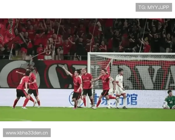 亚冠焦点赛事全程直播解析球队实力与赛场精彩瞬间 - 副本 亚冠焦点赛事全程直播解析球队实力与赛场精彩瞬间 - 副本